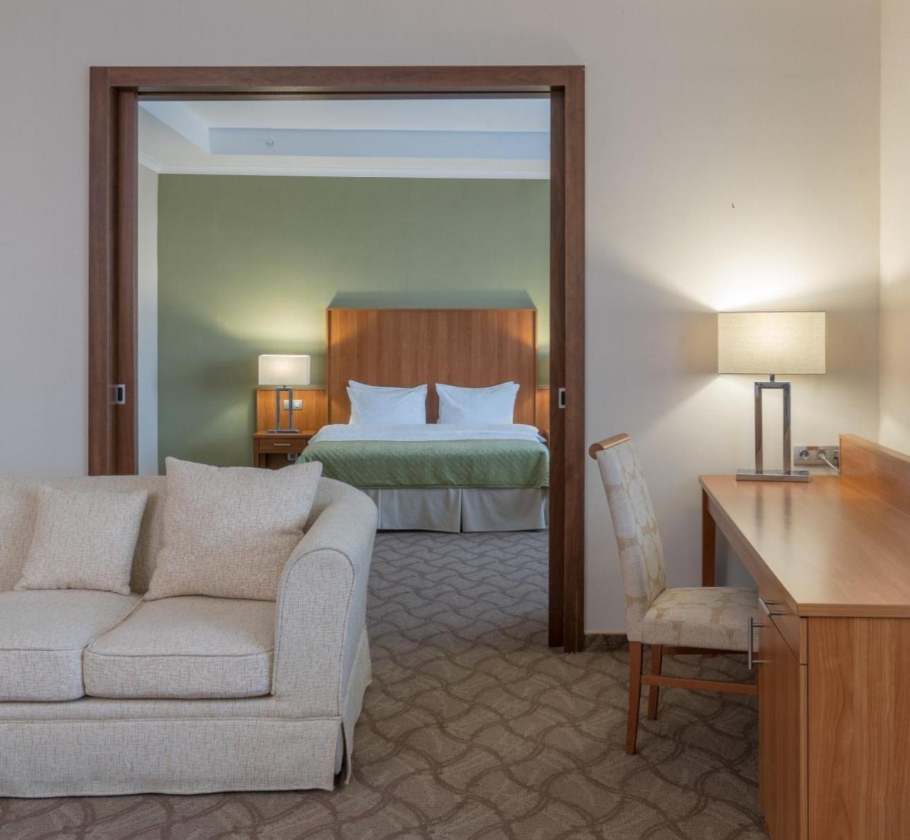 אסטנה Hotel Duman מראה חיצוני תמונה