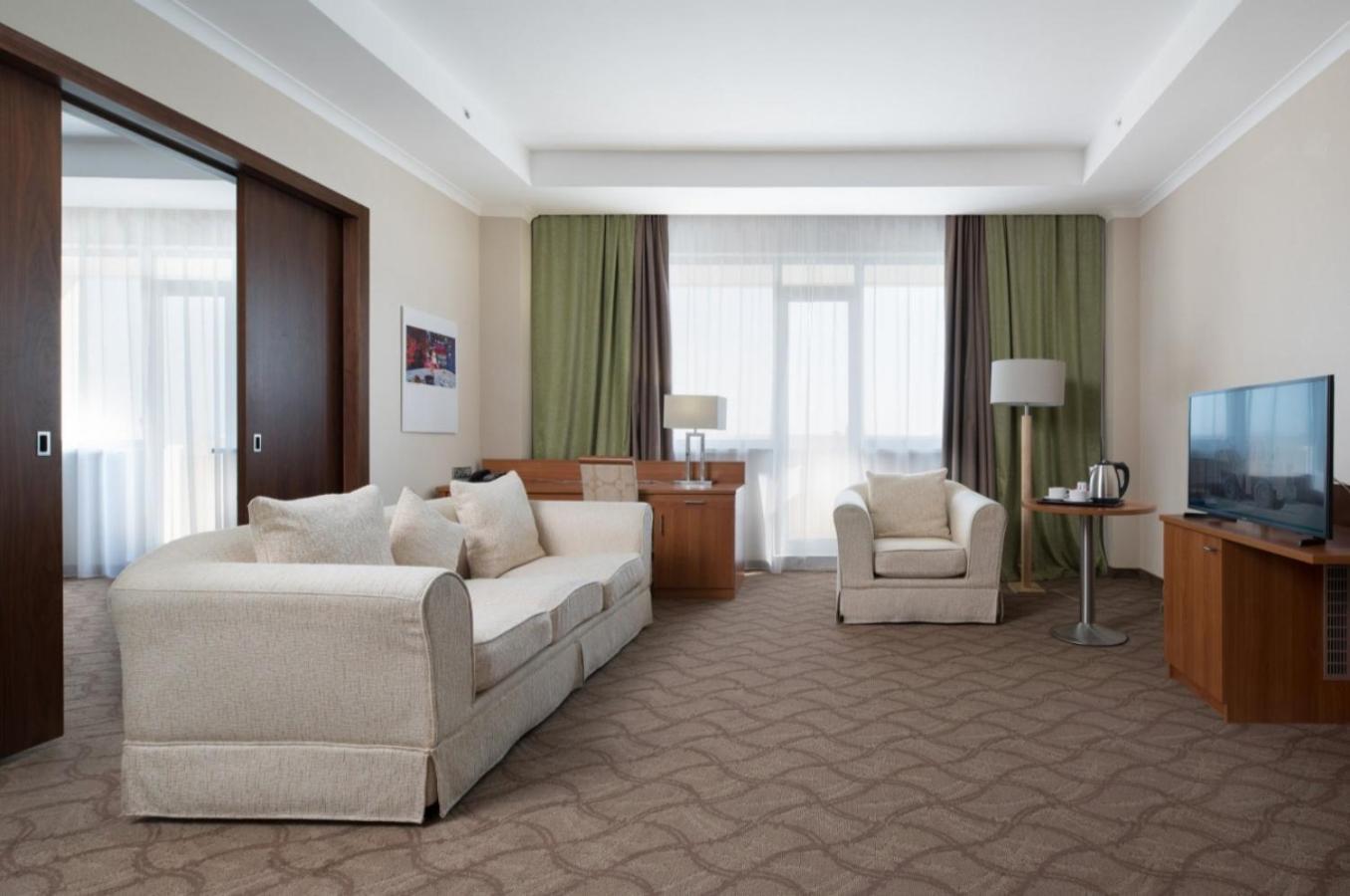 אסטנה Hotel Duman מראה חיצוני תמונה