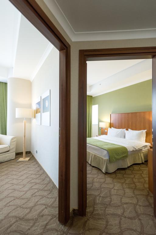 אסטנה Hotel Duman מראה חיצוני תמונה
