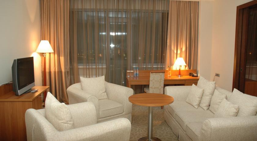 אסטנה Hotel Duman מראה חיצוני תמונה