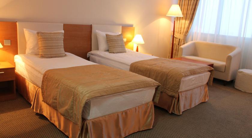 אסטנה Hotel Duman מראה חיצוני תמונה