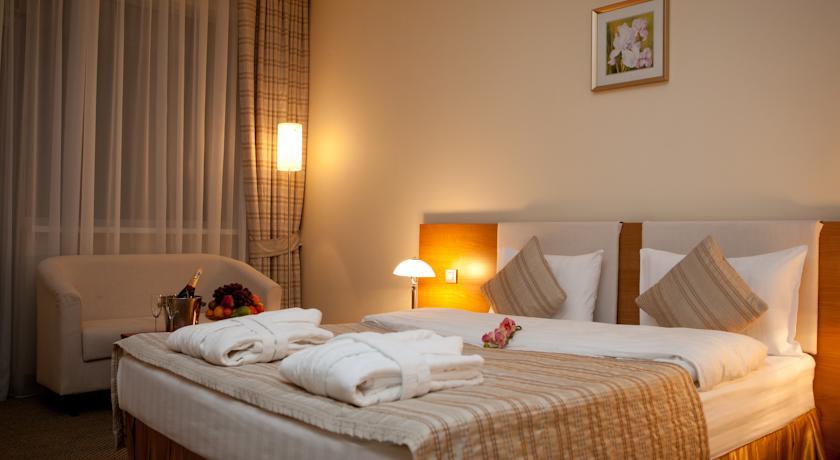 אסטנה Hotel Duman מראה חיצוני תמונה
