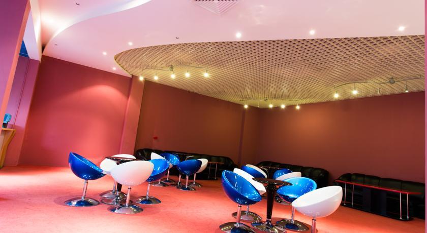 אסטנה Hotel Duman מראה חיצוני תמונה